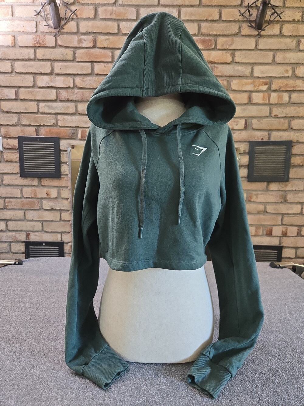 Gymshark Forest Green Cropped Training Hoodie Sweatshirt Womans Sz XS Athletic